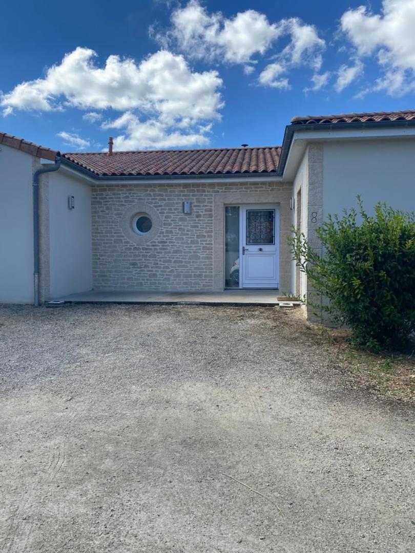 Apartamento Le Cocon : Calme Et Moderne A 15 Min Futuroscope Cisse Exterior foto